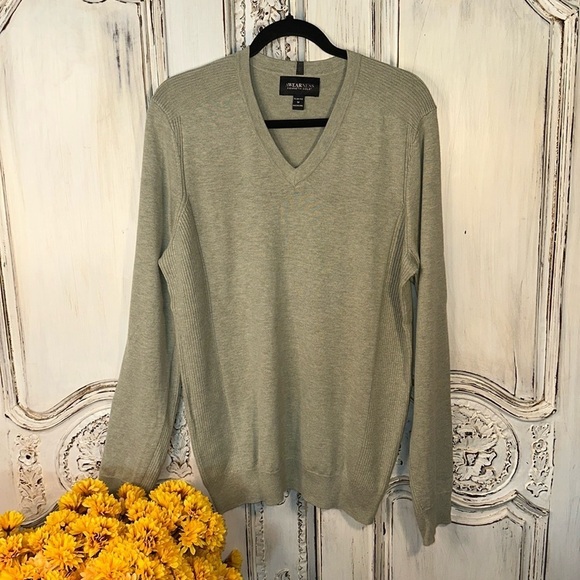 Men’s AWEARNESS By Kenneth Cole Slim Fit V Neck Long Sleeve Lightweight Sweater - Picture 1 of 8